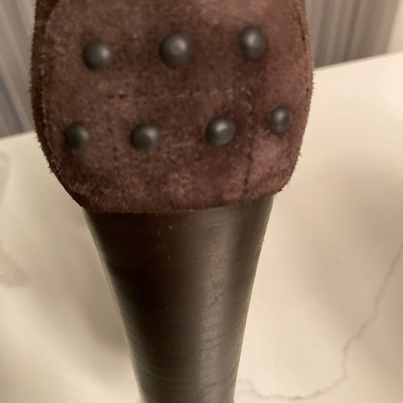 Authentic Tod’s Italian ankle booties, chocolate suede, leather trim, size 38,5 - Picture 5 of 13